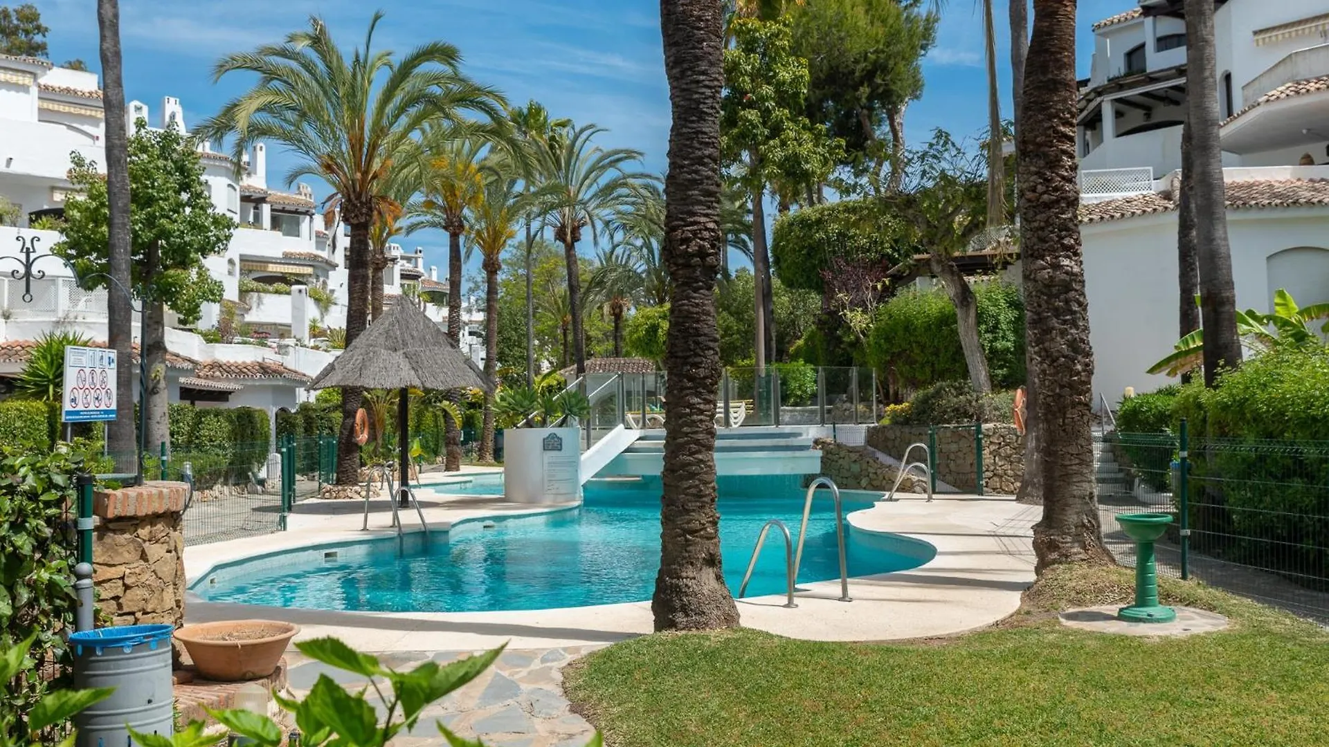Apto. Residencial En Marbella Golden Beach 0*,